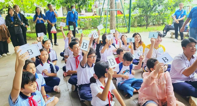 Sân chơi hè 
