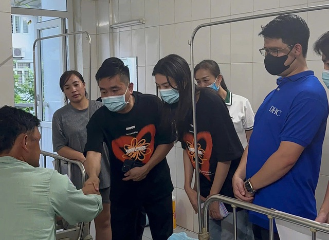 Hoa hậu Thùy Tiên, Đỗ Thị Hà đến Yên Bái, Lào Cai trao quà cho bà con bị thiệt hại sau bão- Ảnh 1.