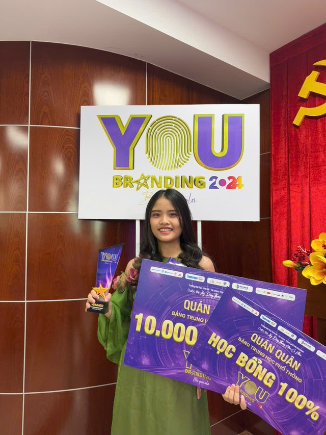 Vũ Quỳnh Vy đăng quang cuộc thi YouBranding 2024 bảng dành cho học sinh THPT- Ảnh 1.