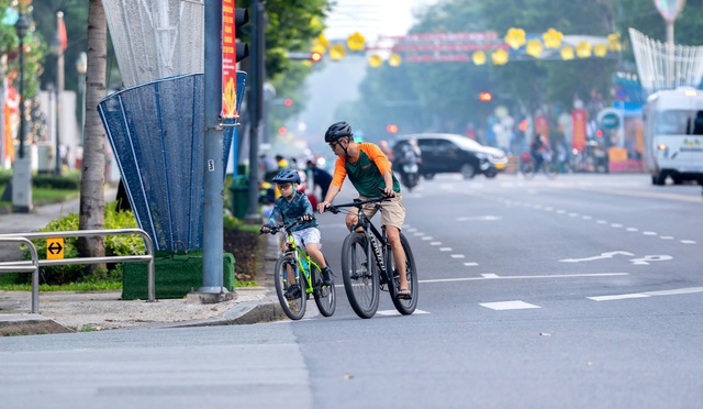Dự báo thời tiết đêm 13, ngày 14-1: Nam Bộ đêm có mưa, ngày nắng- Ảnh 1.