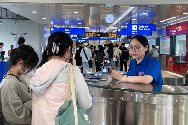 Metro số 1 và hơn 100 tuyến xe buýt miễn phí vé ngày bầu cử 15-3- Ảnh 1. Metro số 1 và hơn 100 tuyến xe buýt miễn phí vé ngày bầu cử 15-3- Ảnh 1.