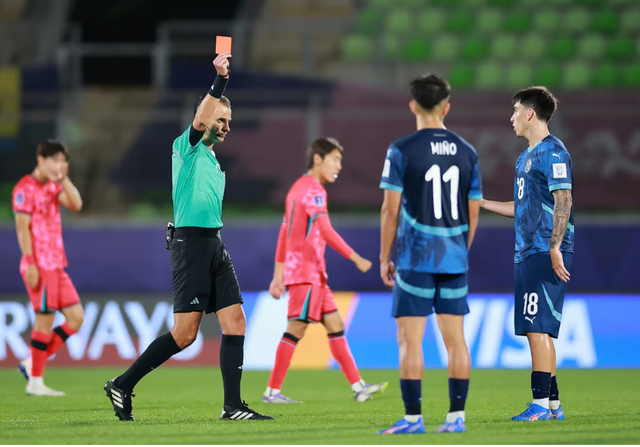 U20 World Cup 2025: Nhật Bản giữ vững ngôi đầu, Hàn Quốc chia điểm với Paraguay- Ảnh 3.
