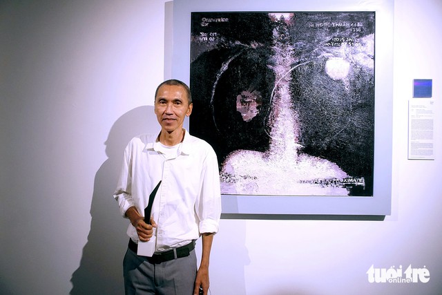 Tuoi Tre staff wins at UOB Painting of the Year with work inspired by chest X-ray and heart ICD - Ảnh 1. Tuoi Tre illustrator wins at UOB Painting of the Year with work inspired by chest X-ray and heart ICD - Ảnh 1.