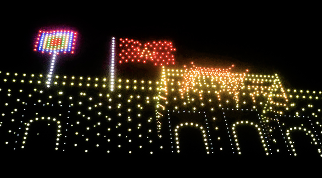 First world culture festival in Hanoi unites nations, supports flood victims  - Ảnh 1.