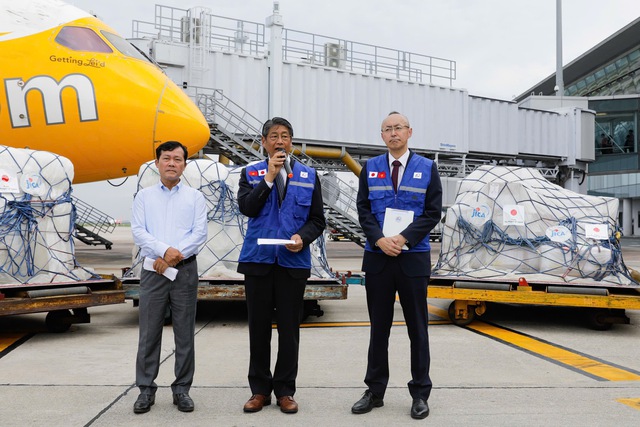 Japan sends emergency relief supplies to help flood-hit residents in Vietnam- Ảnh 1. Japan sends emergency relief supplies to help flood-hit residents in Vietnam- Ảnh 1.