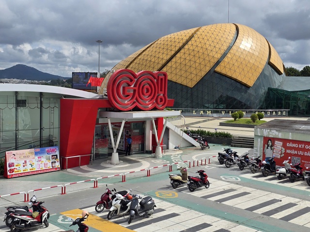 Thai-owned supermarket apologizes after detaining 10-year-old Vietnamese boy without guardian over theft suspicion- Ảnh 1. Thai-owned supermarket apologizes after detaining 10-year-old Vietnamese boy without guardian over theft suspicion- Ảnh 1.