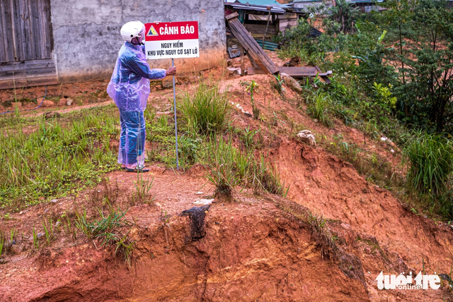Landslide hits resettlement area built for households in landslide-prone zones in Vietnam’s Lam Dong - Ảnh 2.