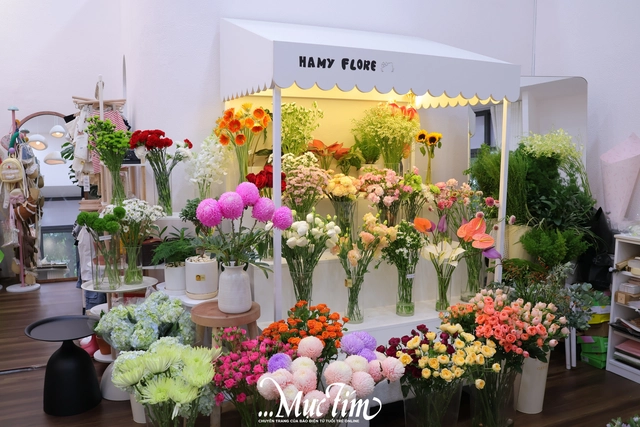 Tự tạo món quà 20-10 ý nghĩa cùng buffet hoa - Ảnh 9.