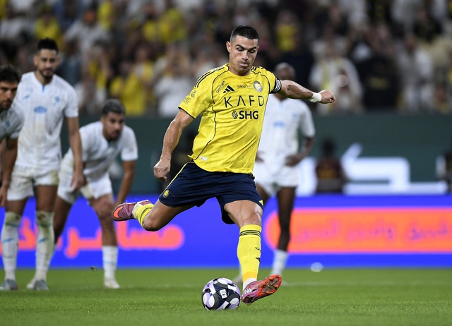 Ronaldo cùng Al Nassr thắng liền 5 trận tại Saudi Pro League - Ảnh 2.