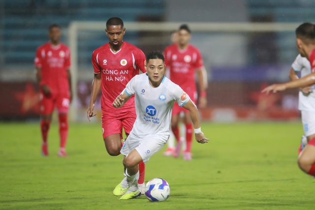 Trực tiếp vòng 7 V-League 1: Nam Định - Becamex TP.HCM, Sông Lam Nghệ An - Công An Hà Nội- Ảnh 1.