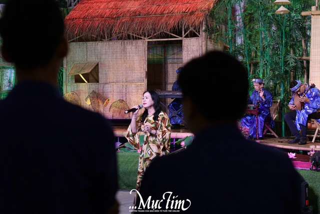 Teen đắm mình trong kịch lịch sử và đờn ca tài tử tại Những ngày văn học - nghệ thuật TP.HCM- Ảnh 14.