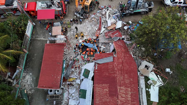 Death toll from Philippine quake rises to 72- Ảnh 3. Death toll from Philippine quake rises to 72- Ảnh 3.