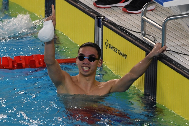 Vietnamese swimmer Nguyen Huy Hoang wins 2nd gold at Asian Aquatics Championships- Ảnh 1.