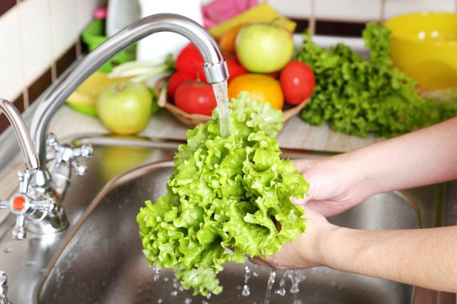 Vietnam adults eat less fruits, vegetables than recommended: HCDC- Ảnh 1. Vietnam adults eat less fruits, vegetables than recommended: HCDC- Ảnh 1.
