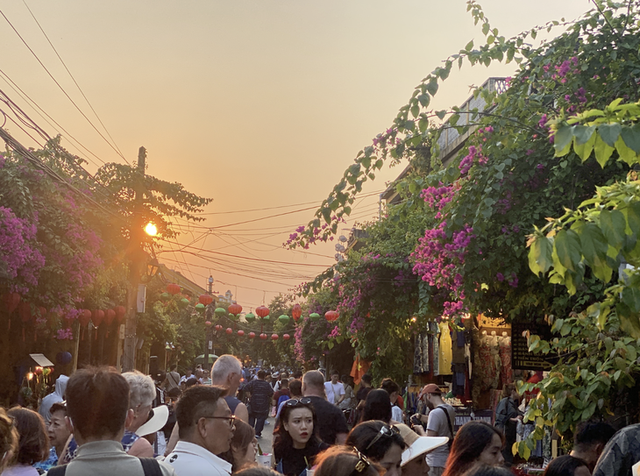 Over 17mn tourists visit Vietnam’s Hoi An in 13 years- Ảnh 2.
