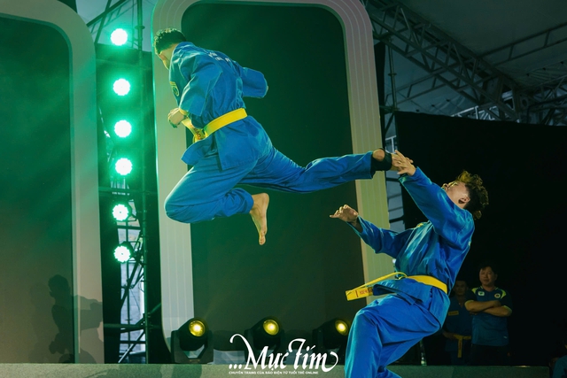 Mãn nhãn những màn biểu diễn võ Vovinam tại Những ngày văn học - nghệ thuật TP.HCM - Ảnh 12.