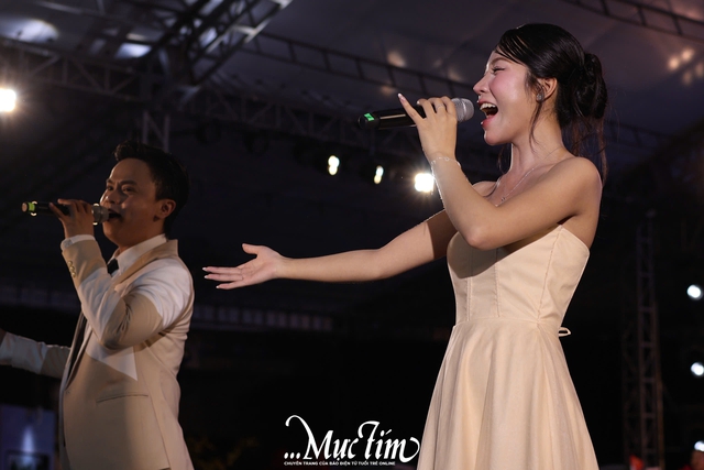 Những ngày văn học - nghệ thuật TP.HCM khép lại bằng chương trình nghệ thuật đặc sắc- Ảnh 3.