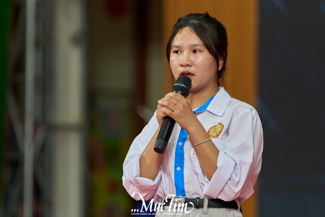 Xúc động trước những ước mơ giản dị của học trò Thanh Hoá sau ngày mưa bão - Ảnh 5.