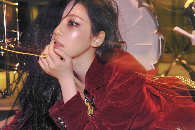 Suzy, Lee Do Hyun đóng MV; Jisoo và TWICE lập kỷ lục Billboard - Ảnh 4.