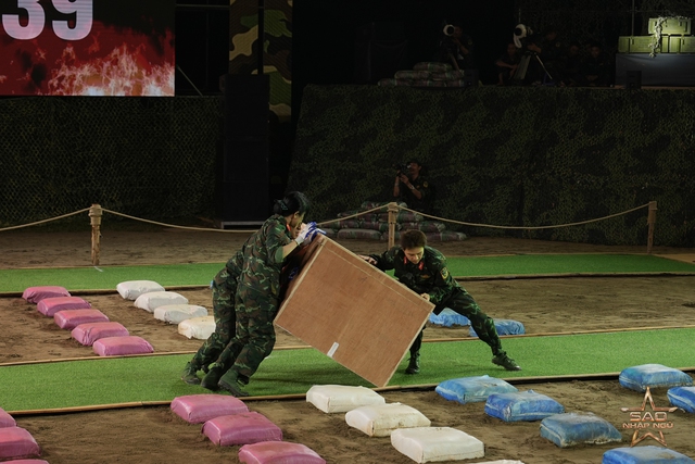 Sao nhập ngũ tập 12: Chi Pu bật khóc khi gặp 'người đặc biệt' tại thao trường - Ảnh 7.