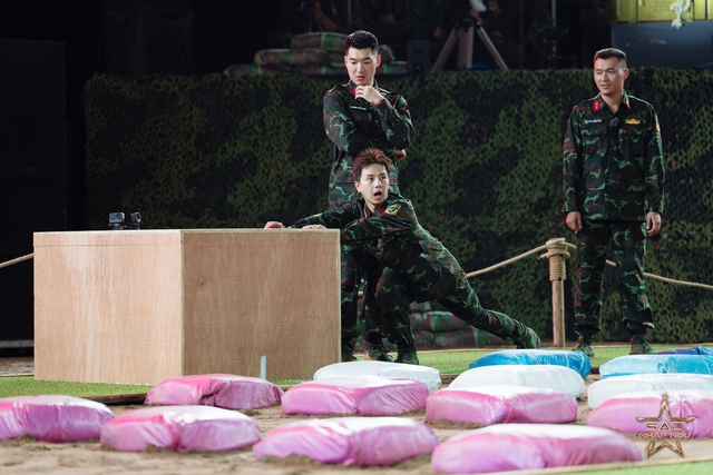 Sao nhập ngũ tập 12: Chi Pu bật khóc khi gặp 'người đặc biệt' tại thao trường - Ảnh 6.