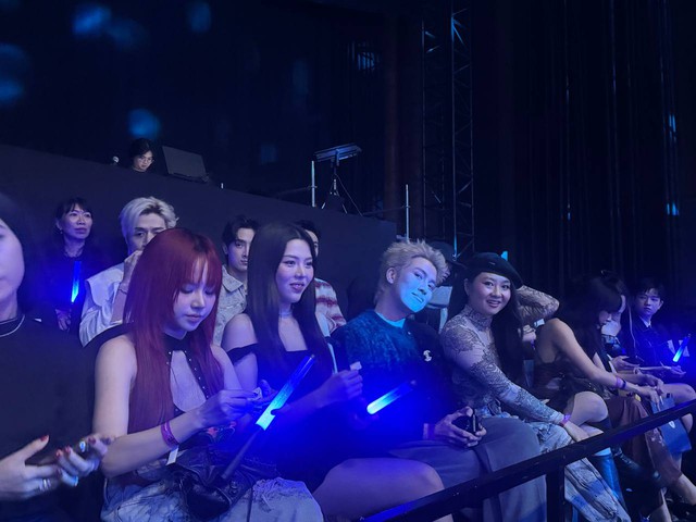 Em xinh Mỹ Mỹ bùng nổ với fancon đầu tiên trong sự nghiệp- Ảnh 2. Em xinh Mỹ Mỹ bùng nổ với fancon đầu tiên trong sự nghiệp- Ảnh 2.