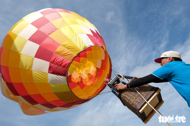 Colorful hot-air balloons light up Xuan Huong Lake in Vietnam’s Lam Dong
- Ảnh 5. Colorful hot-air balloons light up Xuan Huong Lake in Vietnam’s Lam Dong
- Ảnh 5.