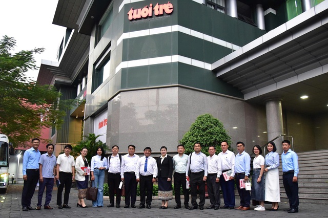 Lao media delegation visits Tuoi Tre to study digital transformation- Ảnh 7. Lao media delegation visits Tuoi Tre to study digital transformation- Ảnh 7.