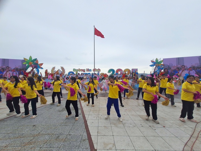 Điểm cầu Khánh Hòa sẵn sàng cho chung kết Đường lên đỉnh Olympia 2025- Ảnh 3. Điểm cầu Khánh Hòa sẵn sàng cho chung kết Đường lên đỉnh Olympia 2025- Ảnh 3.
