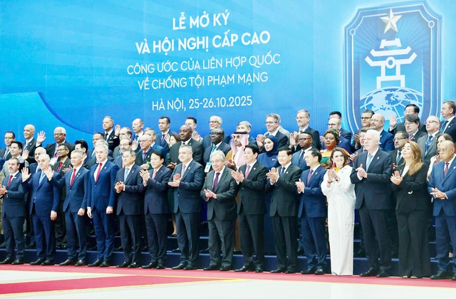 UN chief praises Vietnam as strong voice for global cooperation at cybercrime treaty signing - Ảnh 1. UN chief praises Vietnam as strong voice for global cooperation at cybercrime treaty signing - Ảnh 1.