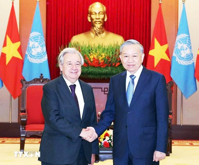 UN chief praises Vietnam as strong voice for global cooperation at cybercrime treaty signing - Ảnh 3. UN chief praises Vietnam as strong voice for global cooperation at cybercrime treaty signing - Ảnh 2.