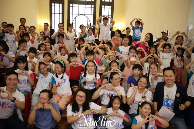 Các bạn CLB Ngòi bút nhỏ xinh sáng tạo cùng chủ đề “Bay vào tương lai”- Ảnh 11.