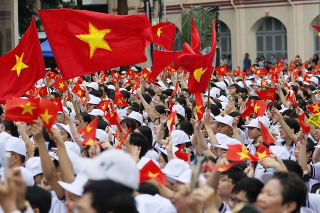 Học trò Đồng Tháp cổ vũ Nhựt Lam chinh phục Đường lên đỉnh Olympia 2025- Ảnh 8. Học trò Đồng Tháp cổ vũ Nhựt Lam chinh phục Đường lên đỉnh Olympia 2025- Ảnh 8.