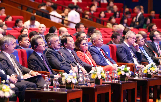 Hanoi Convention opens new era of cooperation for peace, stability, sustainable development
- Ảnh 1. Hanoi Convention opens new era of cooperation for peace, stability, sustainable development
- Ảnh 1.