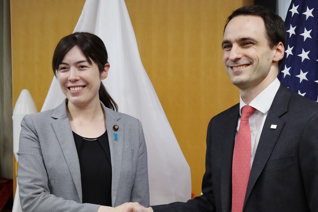 Japan, US to enhance cooperation on rare earths, AI - Ảnh 1.