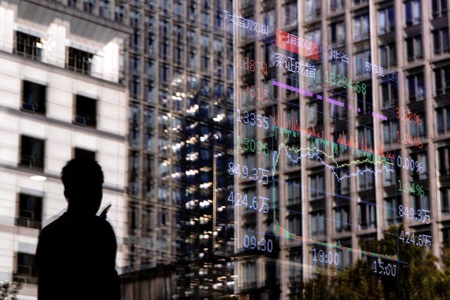 Asia stocks rise on AI optimism, investors gird for Fed, tech earnings- Ảnh 1.