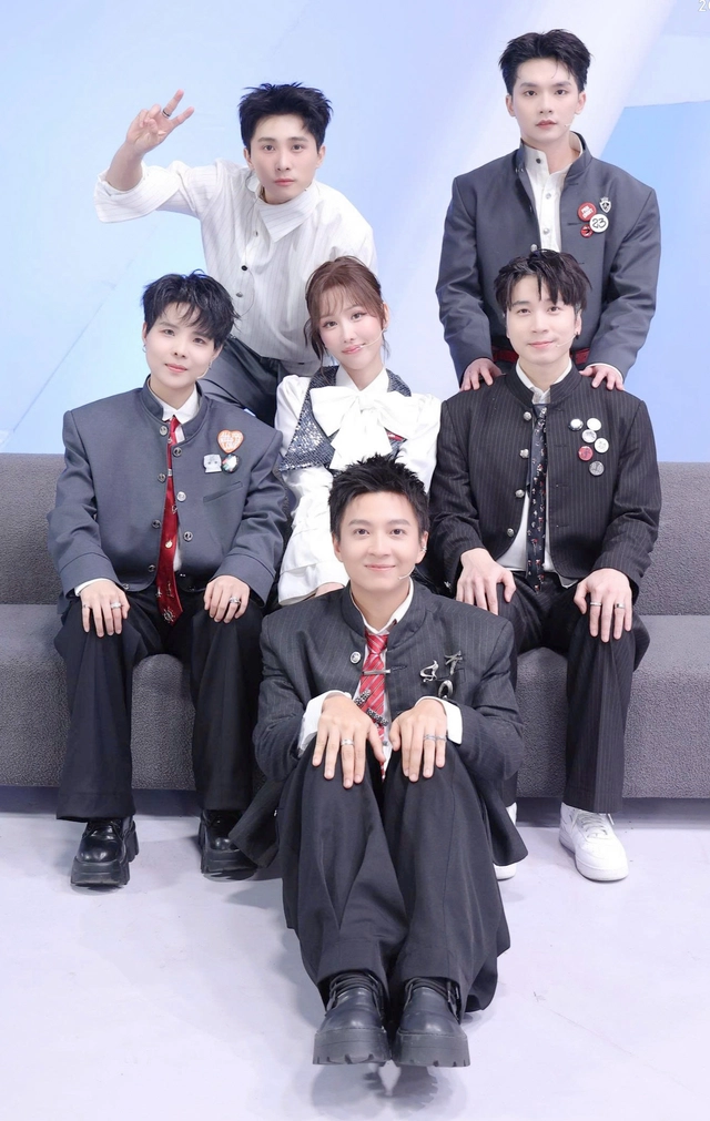 Các Anh trai đem đến điều gì trong Livestage 3 Anh trai say hi? - Ảnh 2.