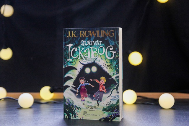Nhà văn J.K. Rowling trở lại với Quái vật Ickabog trong mùa Halloween - Ảnh 1.