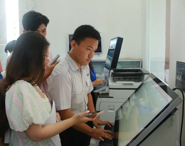 Phát động Tuần lễ sinh viên TP.HCM tham gia xây dựng chính quyền địa phương 2 cấp- Ảnh 1.