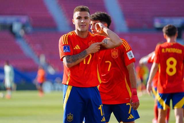 Top 7 cầu thủ nổi bật nhất vòng bảng U20 World Cup 2025 - Ảnh 3.