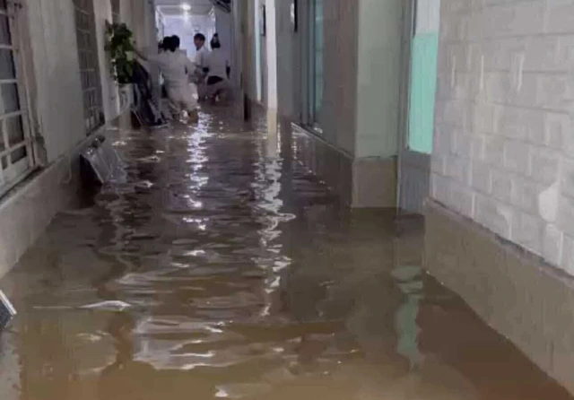 Heavy floods swamp Vietnam’s Thai Nguyen after overnight deluge- Ảnh 6. Heavy floods swamp Vietnam’s Thai Nguyen after overnight deluge- Ảnh 6.