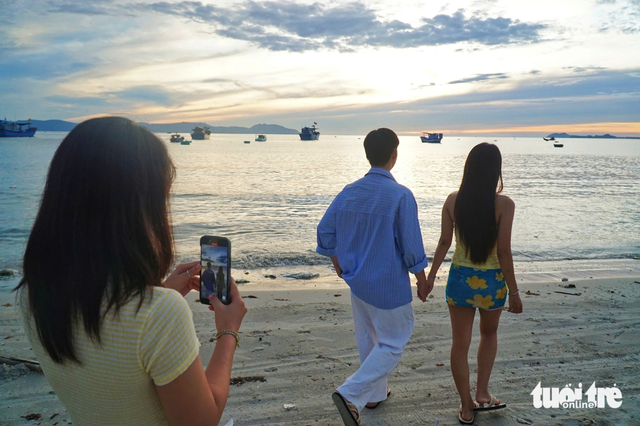 Doc Let Beach in Vietnam’s Khanh Hoa: A peaceful coastal escape- Ảnh 3. Doc Let Beach in Vietnam’s Khanh Hoa: A peaceful coastal escape- Ảnh 3.