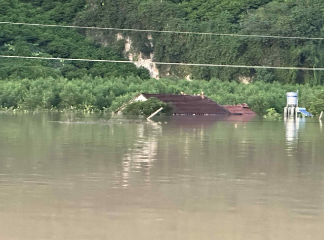 Closer look at historic floods in Vietnam’s Lang son- Ảnh 5.