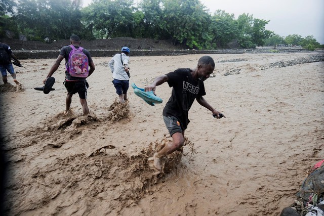 Melissa dissipates, leaves destruction and at least 50 dead in Caribbean - Ảnh 1. Melissa dissipates, leaves destruction and at least 50 dead in Caribbean - Ảnh 1.