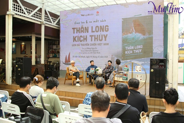 Người trẻ tìm hiểu lịch sử thuyền chiến Việt Nam- Ảnh 2. Người trẻ tìm hiểu lịch sử thuyền chiến Việt Nam- Ảnh 2.