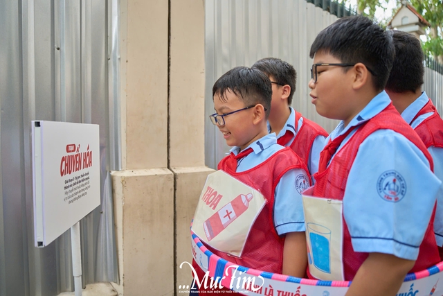 Học sinh Trường THCS Tân Tạo tìm hiểu vòng đời của muỗi, hành trình của thuốc tại Công tắc khoa học- Ảnh 3.