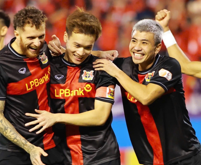 Ninh Bình đánh rơi chiến thắng trên sân nhà trước Becamex TP.HCM - Ảnh 1.