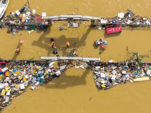 Vietnam’s Hoi An to reopen to tourists within days after historic floods - Ảnh 2. Vietnam’s Hoi An to reopen to tourists within days after historic floods - Ảnh 2.