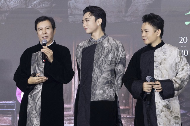 SOOBIN muốn mang hát xẩm đến gần hơn với học sinh, sinh viên- Ảnh 2. SOOBIN muốn mang hát xẩm đến gần hơn với học sinh, sinh viên- Ảnh 2.