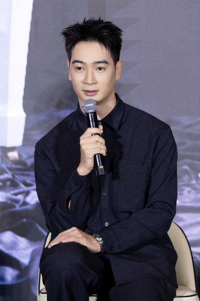 SOOBIN muốn mang hát xẩm đến gần hơn với học sinh, sinh viên- Ảnh 3. SOOBIN muốn mang hát xẩm đến gần hơn với học sinh, sinh viên- Ảnh 3.